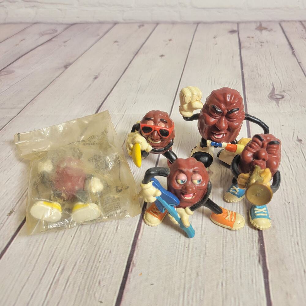 California Raisins Figures Collection Lot of 5 Pieces Mixed Lot Vintage